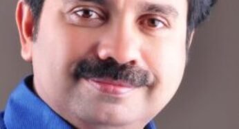 എ കെ ആന്റണിയുടെ അനുഗ്രഹം തേടി ആര്യാടൻ ഷൗക്കത്ത് വീട്ടിലെത്തി